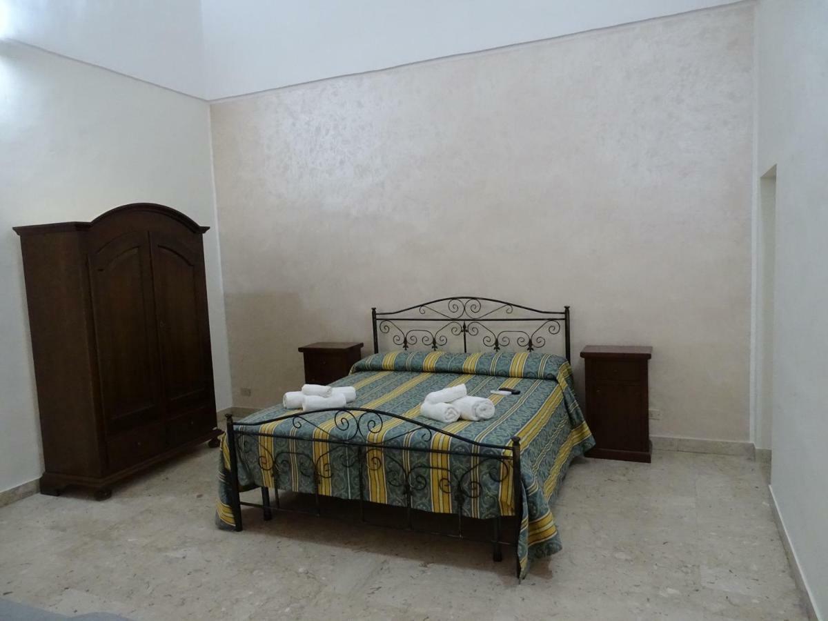 B&B New Antico Palazzo Парабіта Екстер'єр фото